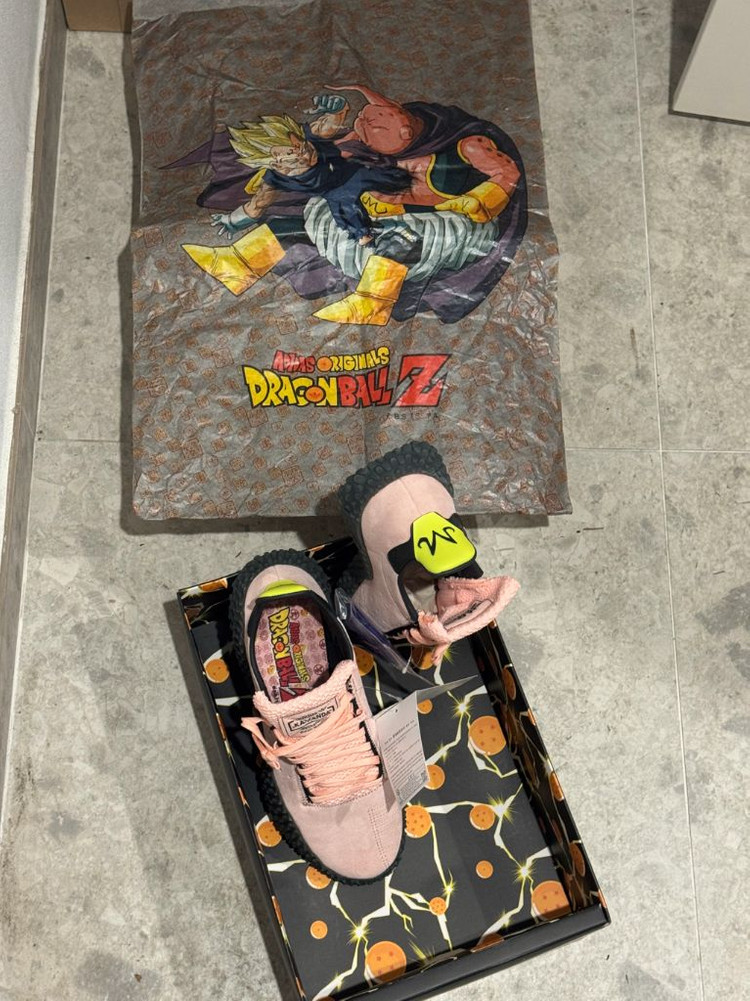 아디다스 카만다 드래곤볼 마인부우 이미지