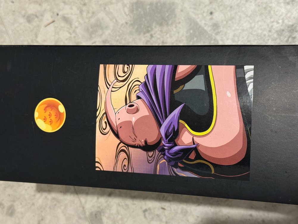 아디다스 카만다 드래곤볼 마인부우 이미지