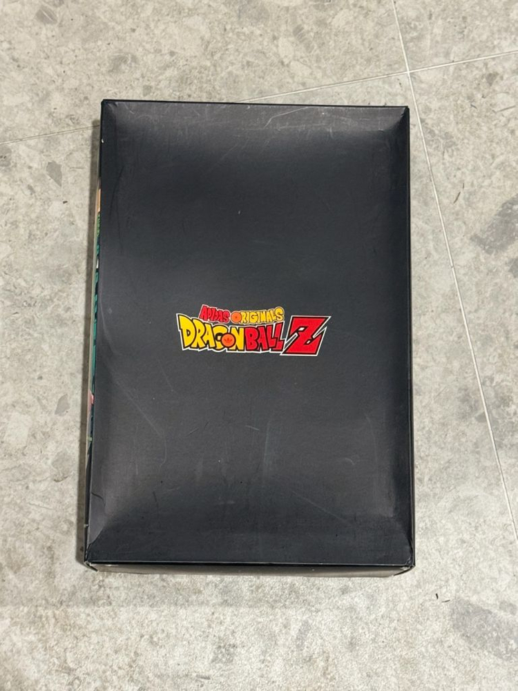 아디다스 카만다 드래곤볼 마인부우 이미지