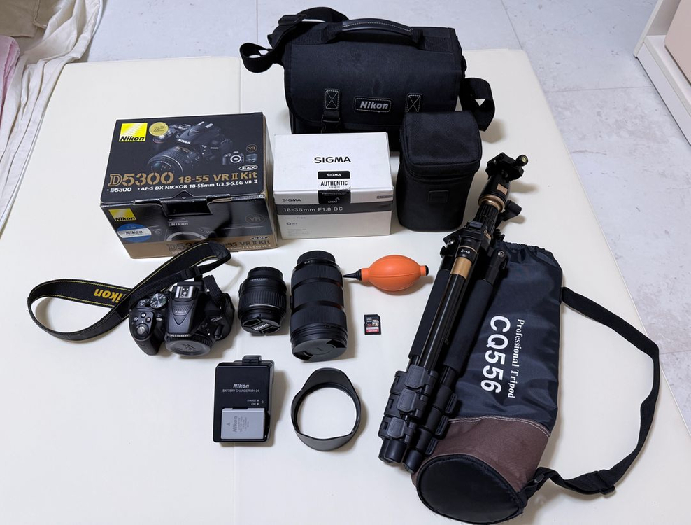 니콘 D5300 + 시그마 18-35 F1.8 풀세트 (셔터 9천컷) 이미지