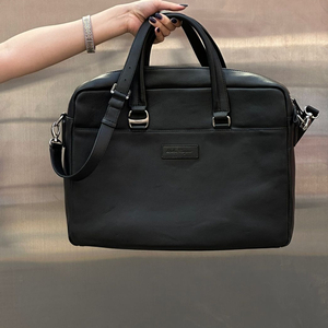 페라가모 블랙 브리프케이스 서류가방 토트 숄더백 3TFEB03208