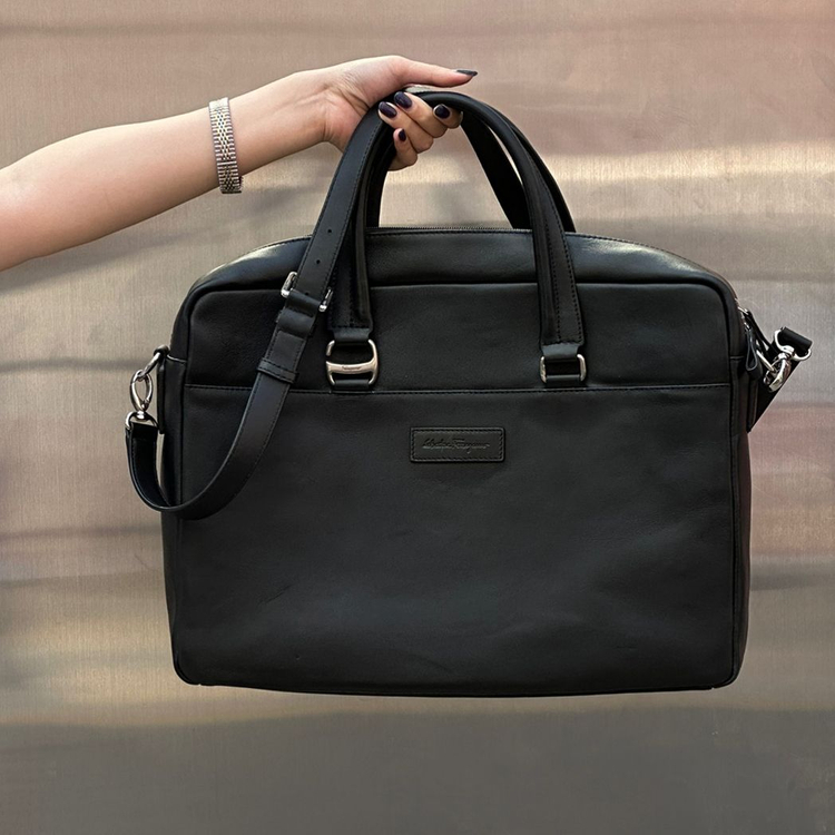 페라가모 블랙 브리프케이스 서류가방 토트 숄더백 3TFEB03208--1