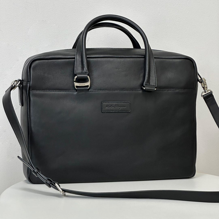 페라가모 블랙 브리프케이스 서류가방 토트 숄더백 3TFEB03208--5