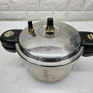 풍년 압력솥 5인용 입니다 이미지