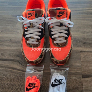 (가격인하) 정품 나이키 에어맥스 90 오렌지 덕 카모 (CW4039-800) / 275 사이즈