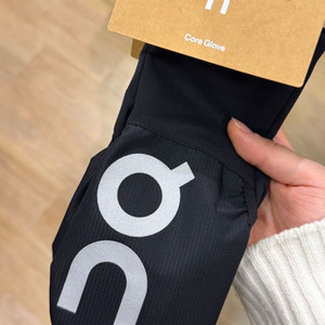 온러닝 코어 글러브 블랙 s m l