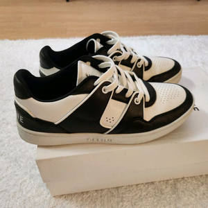 셀린느 로우 레이스업 스니커즈