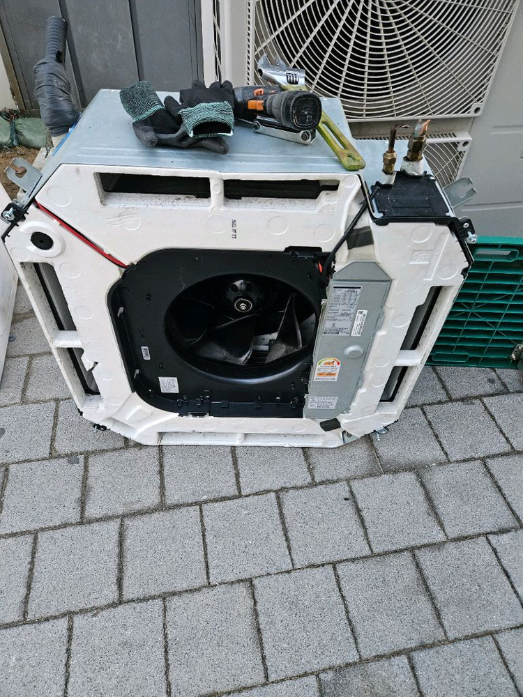 엘지25평40평 천장형인버터 냉난방기 팝니다--6