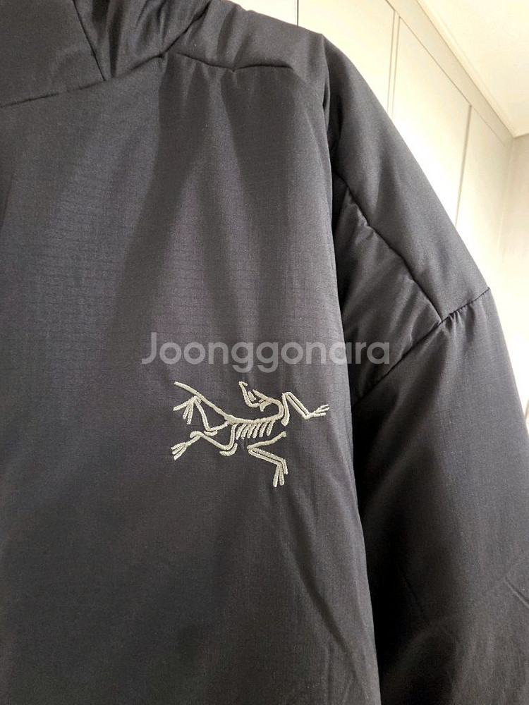 아크테릭스 아톰SV 25FW 팝니다.--2