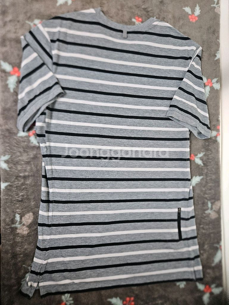 [해외M] 나이키 터치 테일윈드 스트라이프 러닝 티셔츠--4