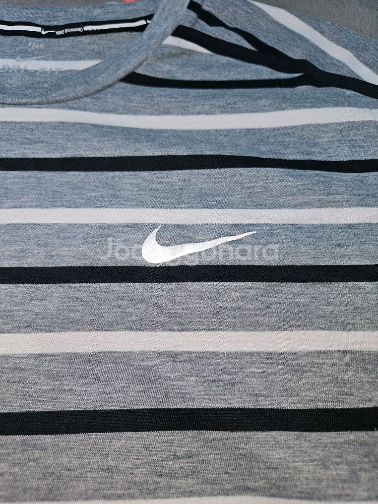 [해외M] 나이키 터치 테일윈드 스트라이프 러닝 티셔츠--5
