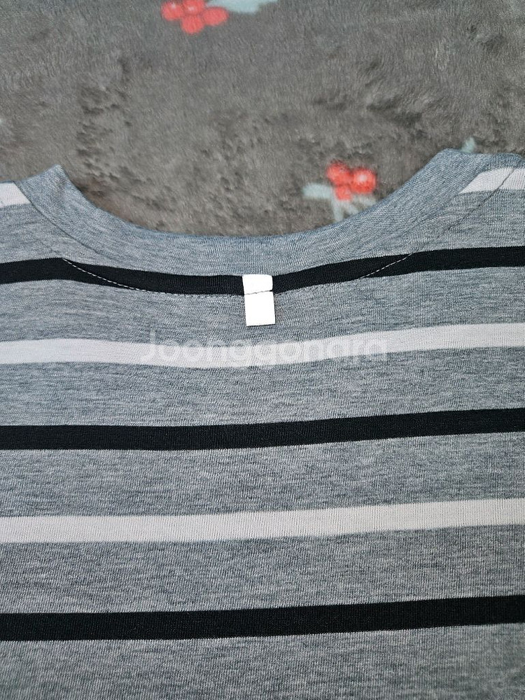 [해외M] 나이키 터치 테일윈드 스트라이프 러닝 티셔츠--6