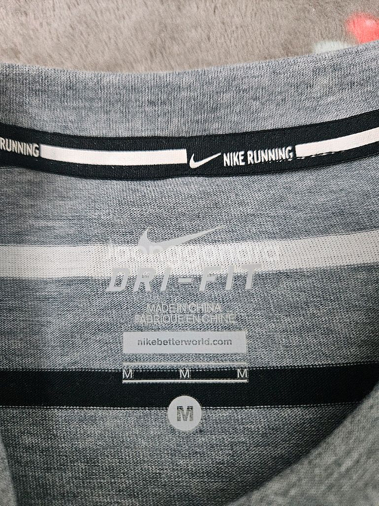 [해외M] 나이키 터치 테일윈드 스트라이프 러닝 티셔츠--9