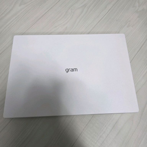 (급처) LG그램 프로AI 17인치 최신형 신품급 rtx5050, 32GB, 1테라, 게이밍, 그래픽용 노트북