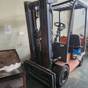 지게차 삼단마스트 마스트만 판매합니다.