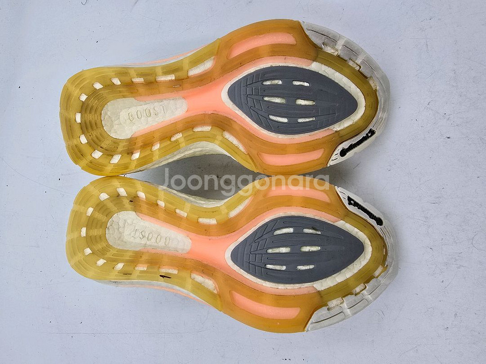 아디다스 울트라부스트 21 운동화245--4