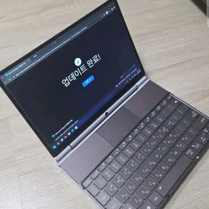 GPD win max2 6800u 16램 1테라 팝니다
