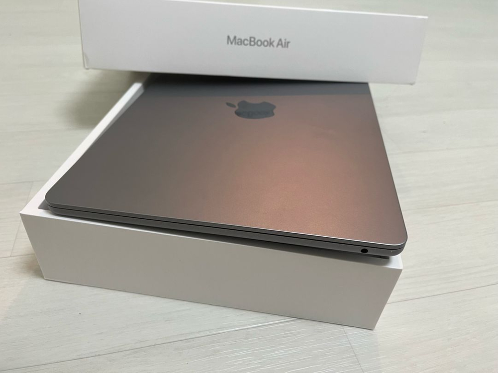 배터리성능100% 맥북에어M2 13인치 8GB/256GB--2