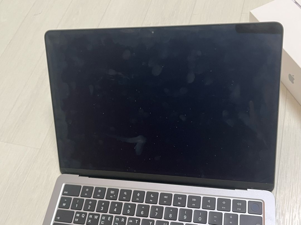 배터리성능100% 맥북에어M2 13인치 8GB/256GB--5