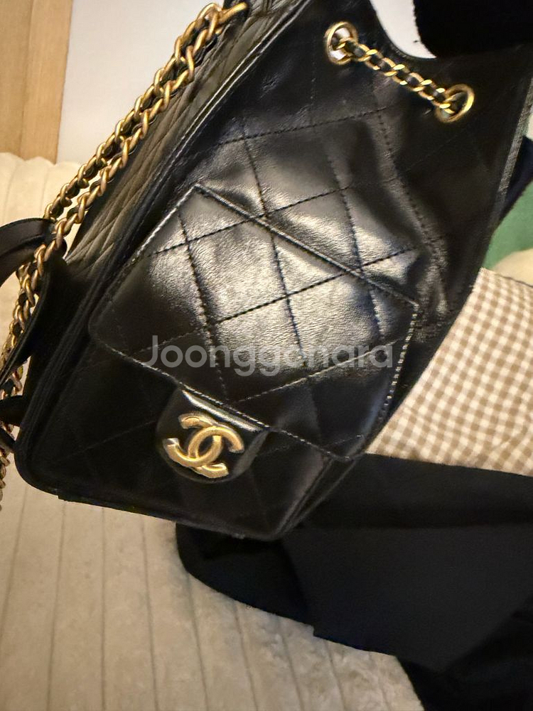 샤넬25미디엄백팩 카 프스킨--4