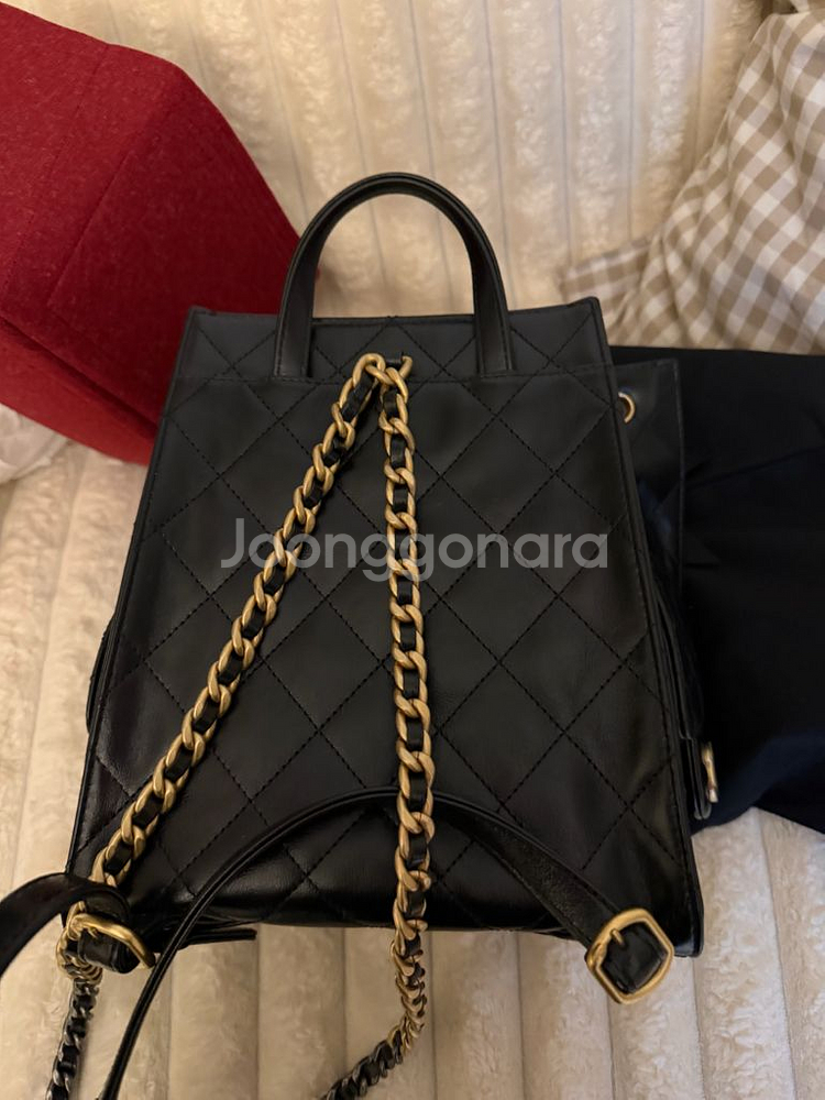 샤넬25미디엄백팩 카 프스킨--8