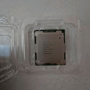 인텔 i9-10920x CPU 이미지