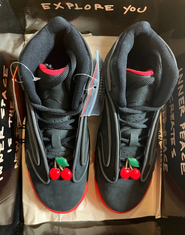 [230] 나이키 우먼 에어 조던 멜로디 에샤니 한정판 운동화 이미지