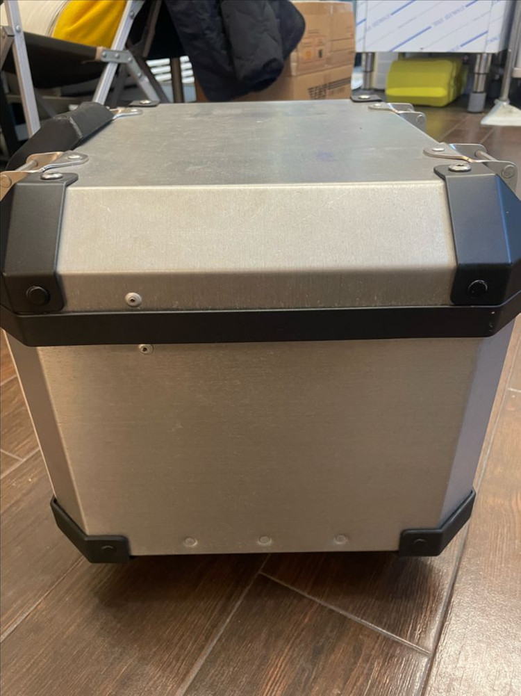 탑박스 42L기비 브라켓.등받이--2