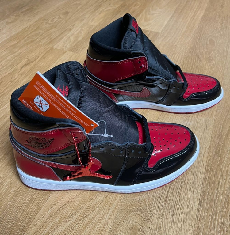 [255] 나이키 에어 조던1 레트로 하이 페이턴트 브레드 OG 이미지