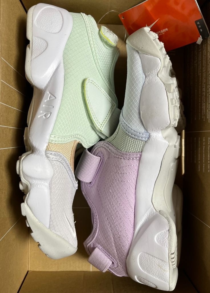 [230] 나이키 우먼 에어리프트 브리드 멀티 타비슈즈 운동화 이미지