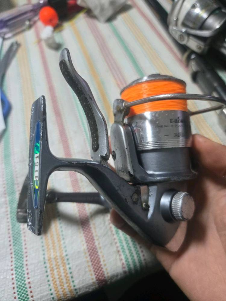 다이와 트라이소 2500 번 LBD 낚시릴 이미지