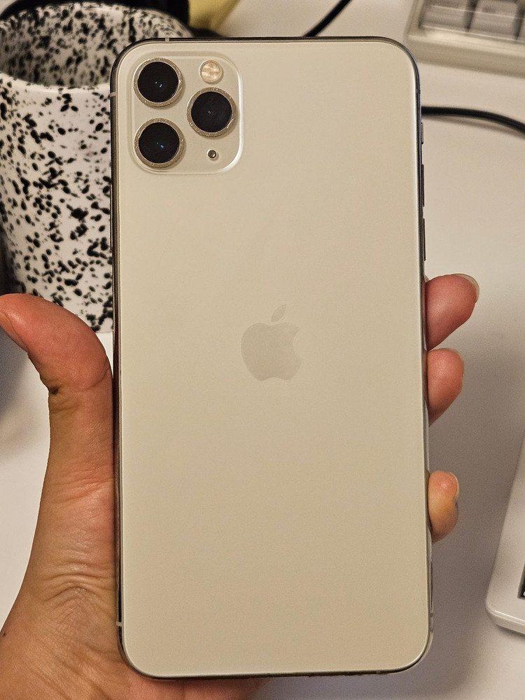 아이폰11프로맥스 256GB 실버--1