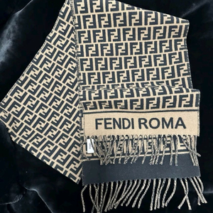 펜디 FF 로고 울 머플러