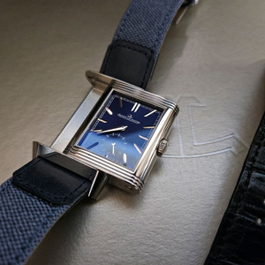 예거 르쿨트르 리베르소 트리뷰트 듀오페이스 판매합니다.