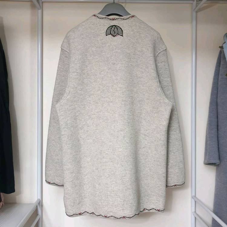 명품 GEIGER 가이거 아플리케 디테일 보일드울 자켓--2