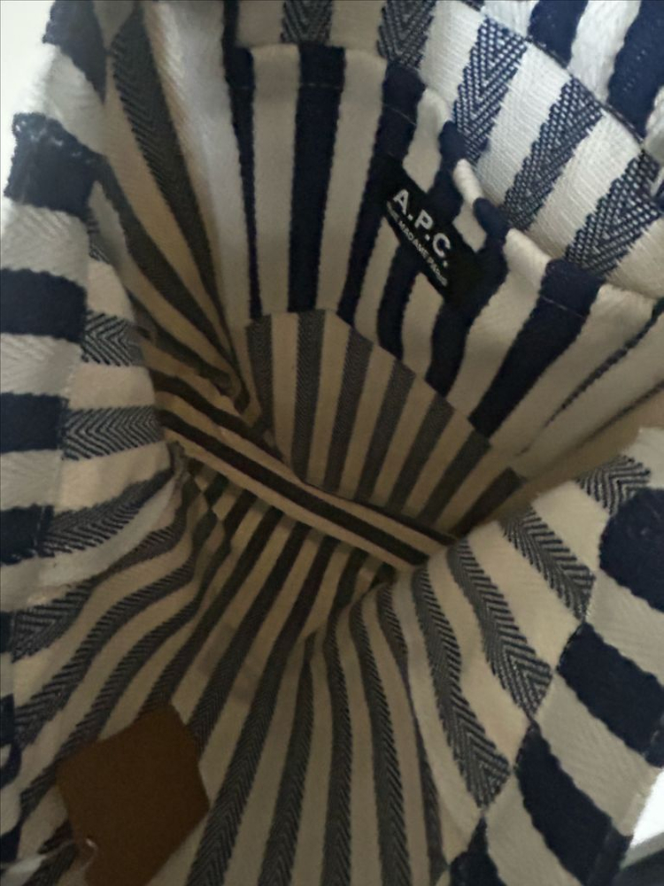 아페쎄 스트라이프백, 아페쎄에코백,A.P.C컨버스백 이미지