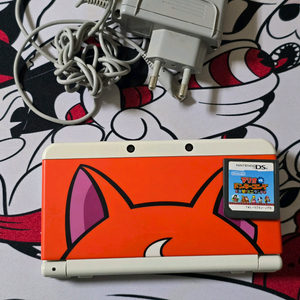 New 3ds 닌텐도(뉴작다수), 충전기, 동키콩 칩 핍니다.