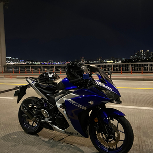 17년식 R3 판매합니다. 16500km 떼르미뇨니 머플러 외 튜닝 다수 이미지