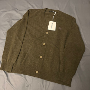 아크네스튜디오 이모지 페이스 울 가디건 카키 M, L 사이즈 새제품 아크네 Acne Studios C60038 이미지