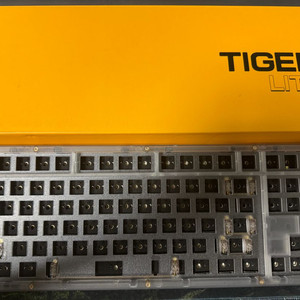 KBDfans Tiger Lite 타이거라이트 커스텀 키보드 베어본