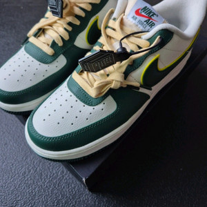 나이키 에어포스 1 07 LV8 세일 노블 그린 255 이미지