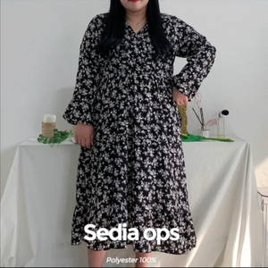 블랙 앤 화이트 플라워 밴딩 롱 원피스