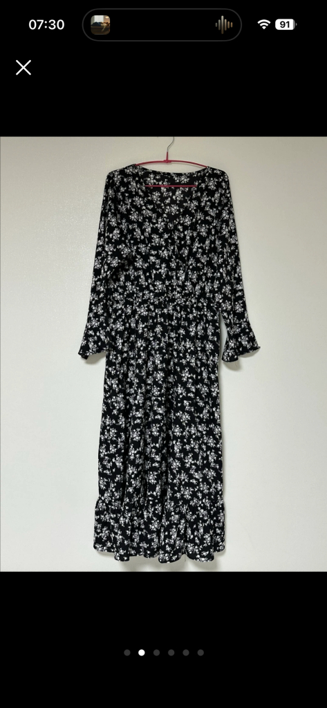 블랙 앤 화이트 플라워 밴딩 롱 원피스--1