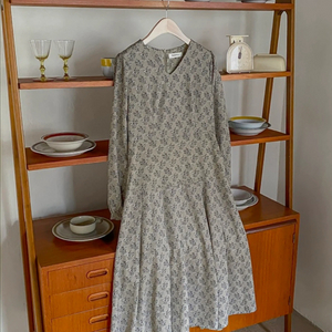 로미스토리 카키 그레이 플라워 롱원피스