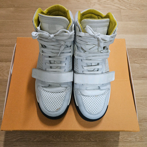 루이비통 트레이너 운동화