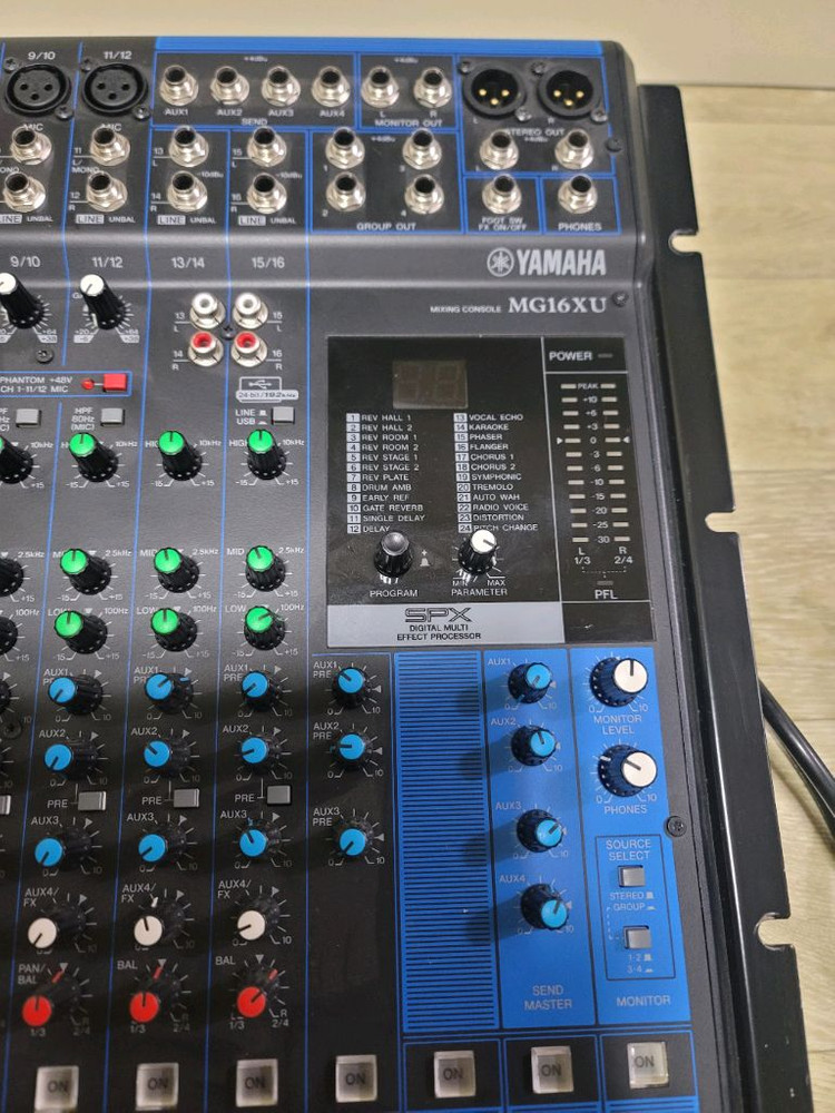 Yamaha MG16XU 믹서팝니다--2