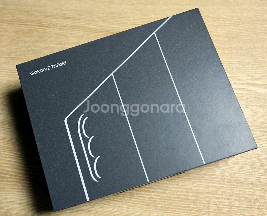 삼성 갤럭시 트라이폴드 512GB 팝니다.--1