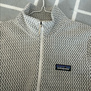 파타고니아 r1 에어 여성용