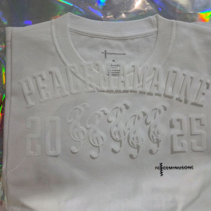 새상품/정가) 지디 피스마이너스원 마마 화이트 티셔츠 판매