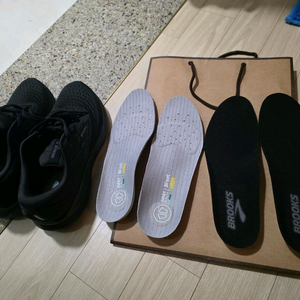 브룩스 gts24 wide2e + 시다스 기성깔창